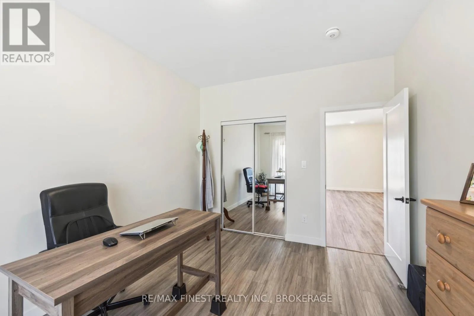 302 - 809 DEVELOPMENT DRIVE, #302