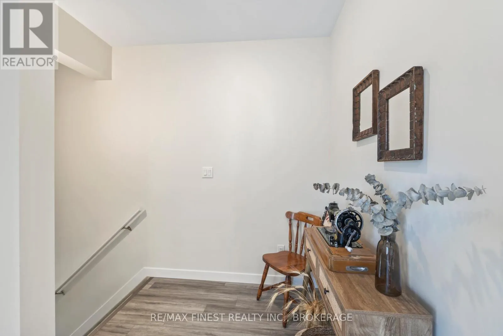 302 - 809 DEVELOPMENT DRIVE, #302