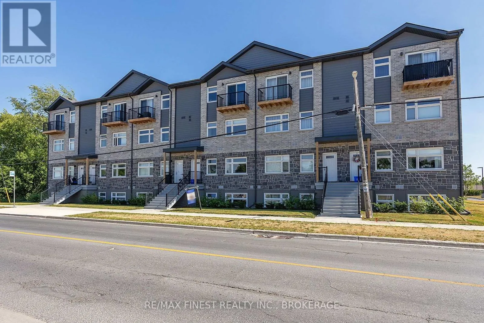 302 - 809 DEVELOPMENT DRIVE, #302