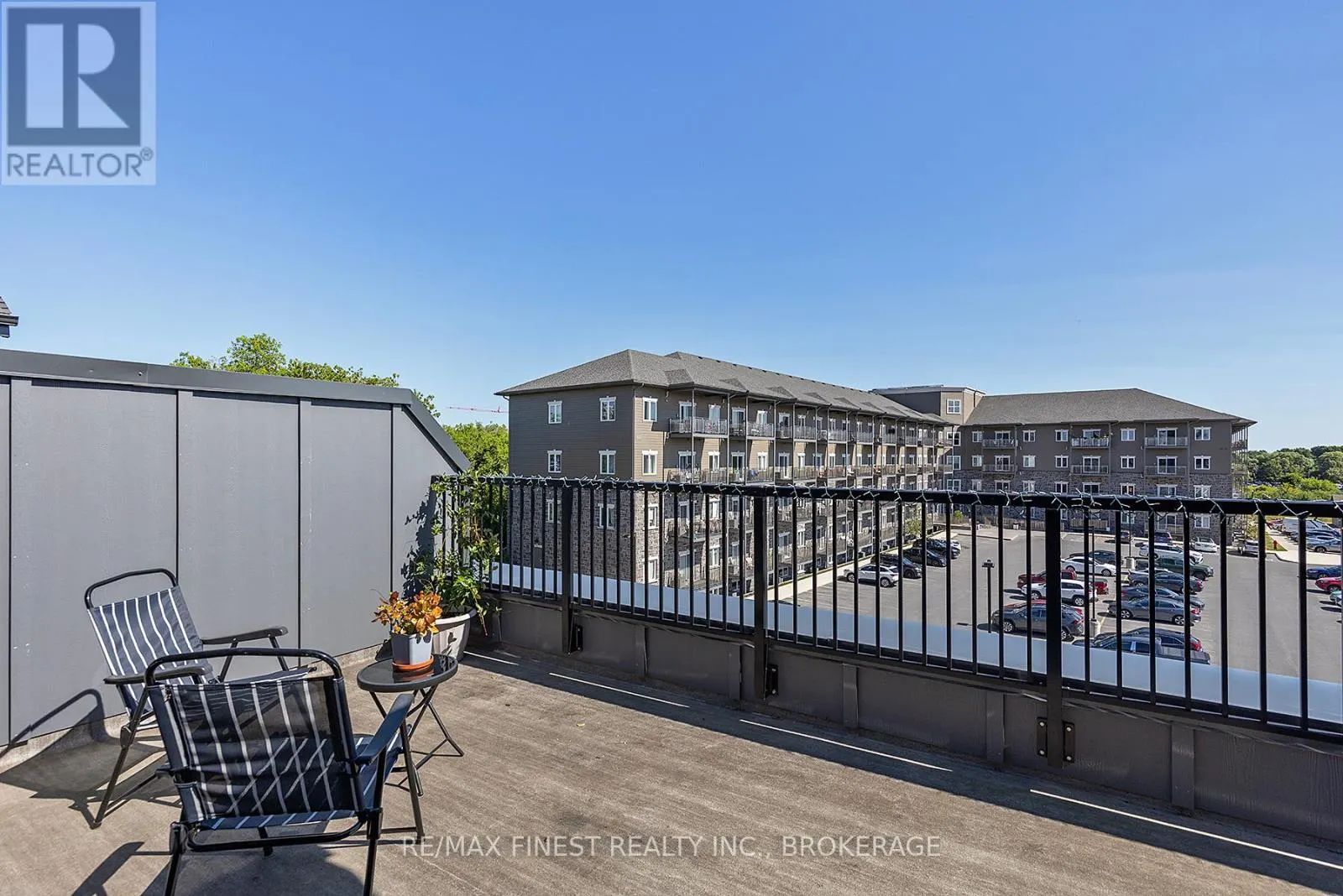 302 - 809 DEVELOPMENT DRIVE, #302