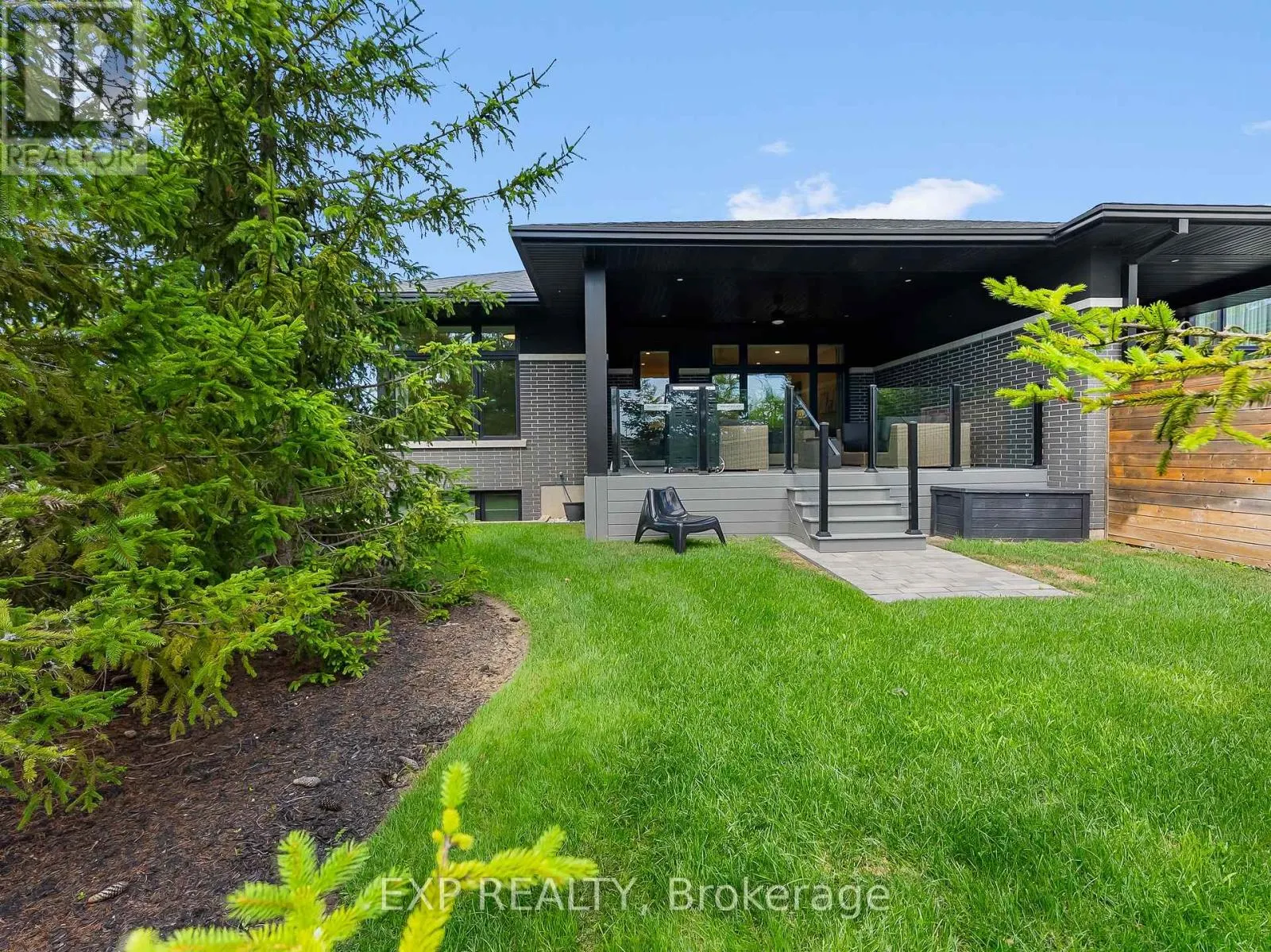 7 TALIESIN TRAIL