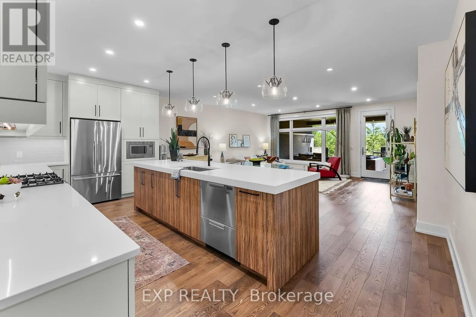 7 TALIESIN TRAIL