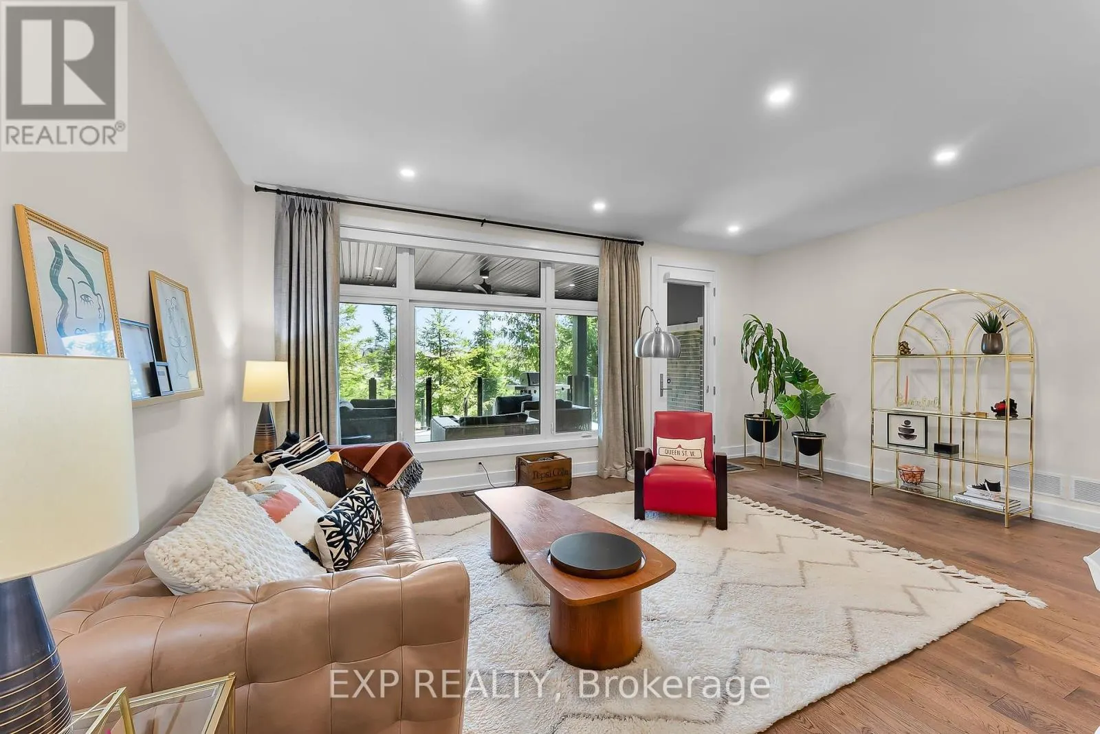 7 TALIESIN TRAIL