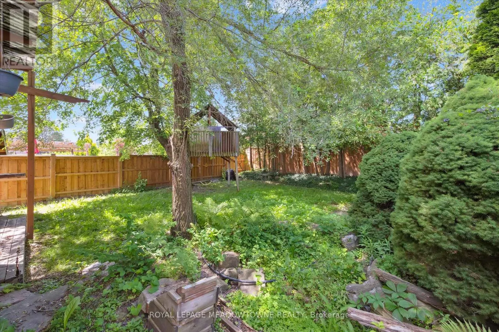77 PINEMEADOW CRESCENT