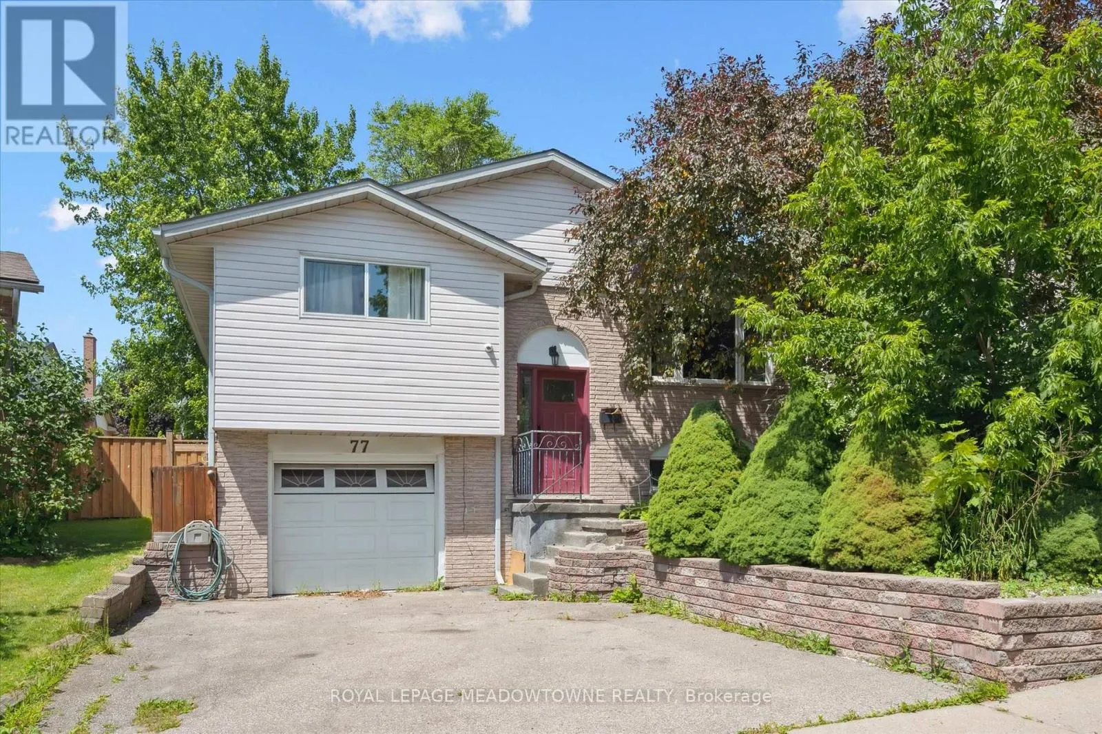 77 PINEMEADOW CRESCENT