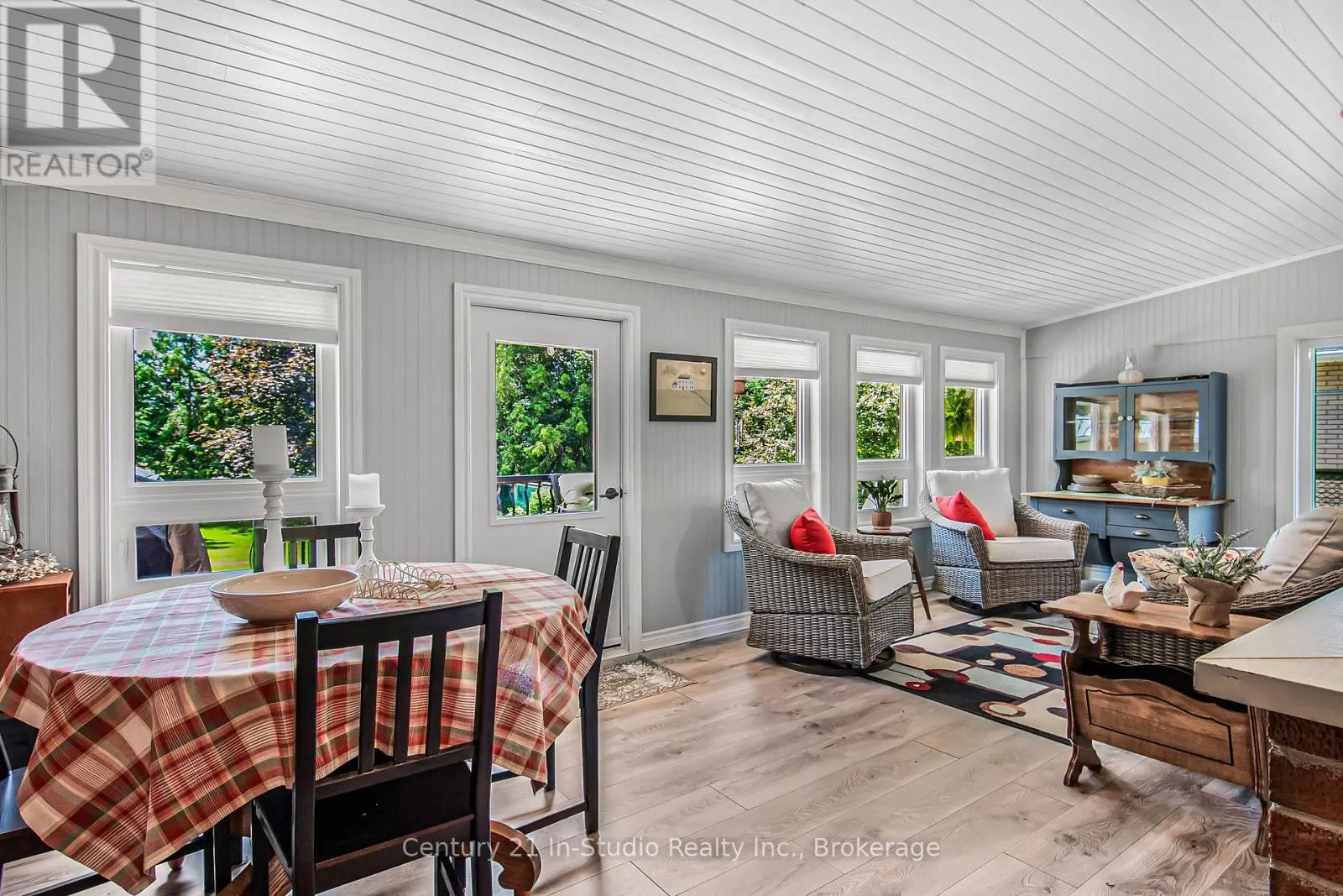 62 EDITH AVENUE