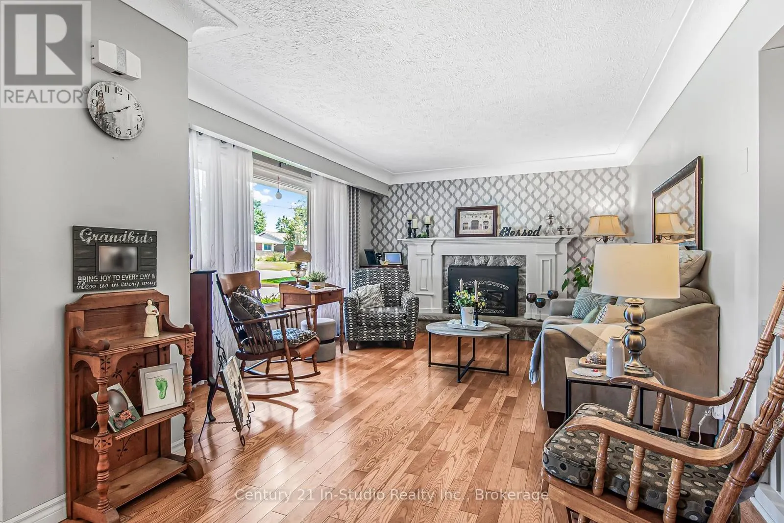 62 EDITH AVENUE