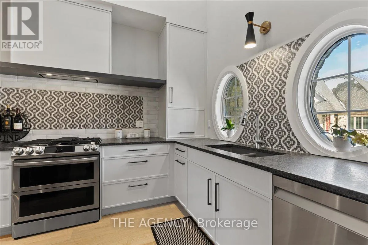 302 - 5 WOOD HAVEN DRIVE