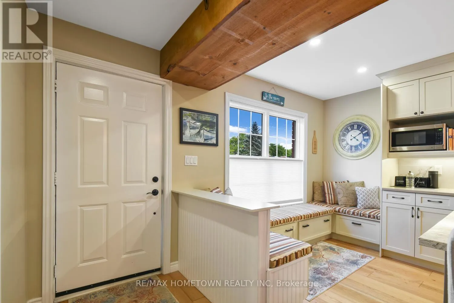 33 COUNTRY CLUB PLACE