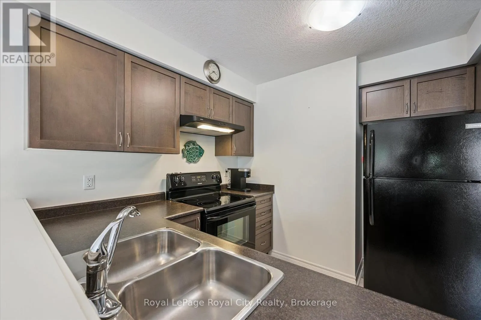 51 OLDFIELD DRIVE