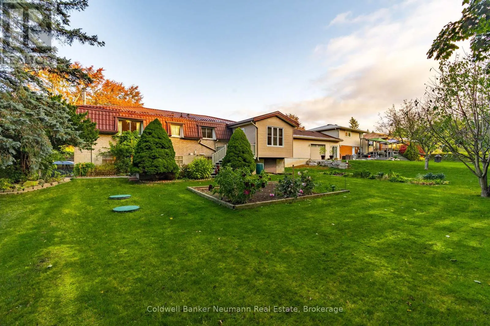 2 HAMILTON DRIVE
