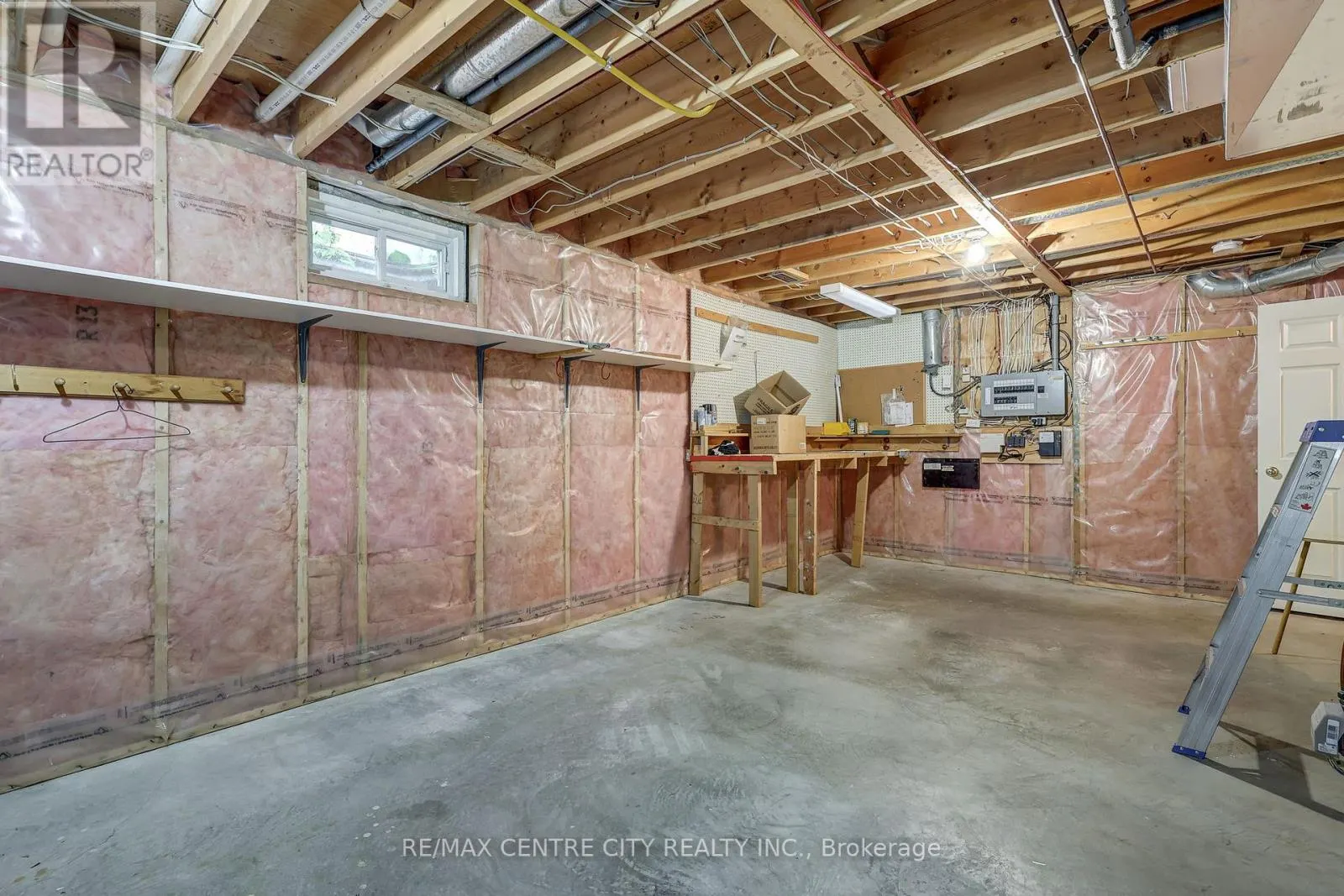 92 GLENDALE DRIVE