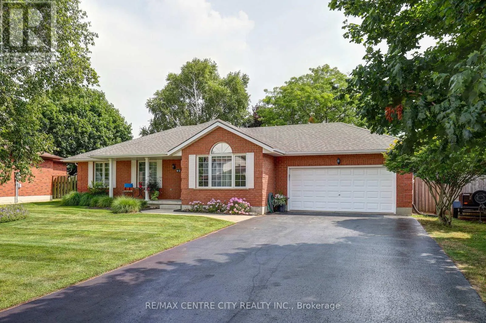 92 GLENDALE DRIVE