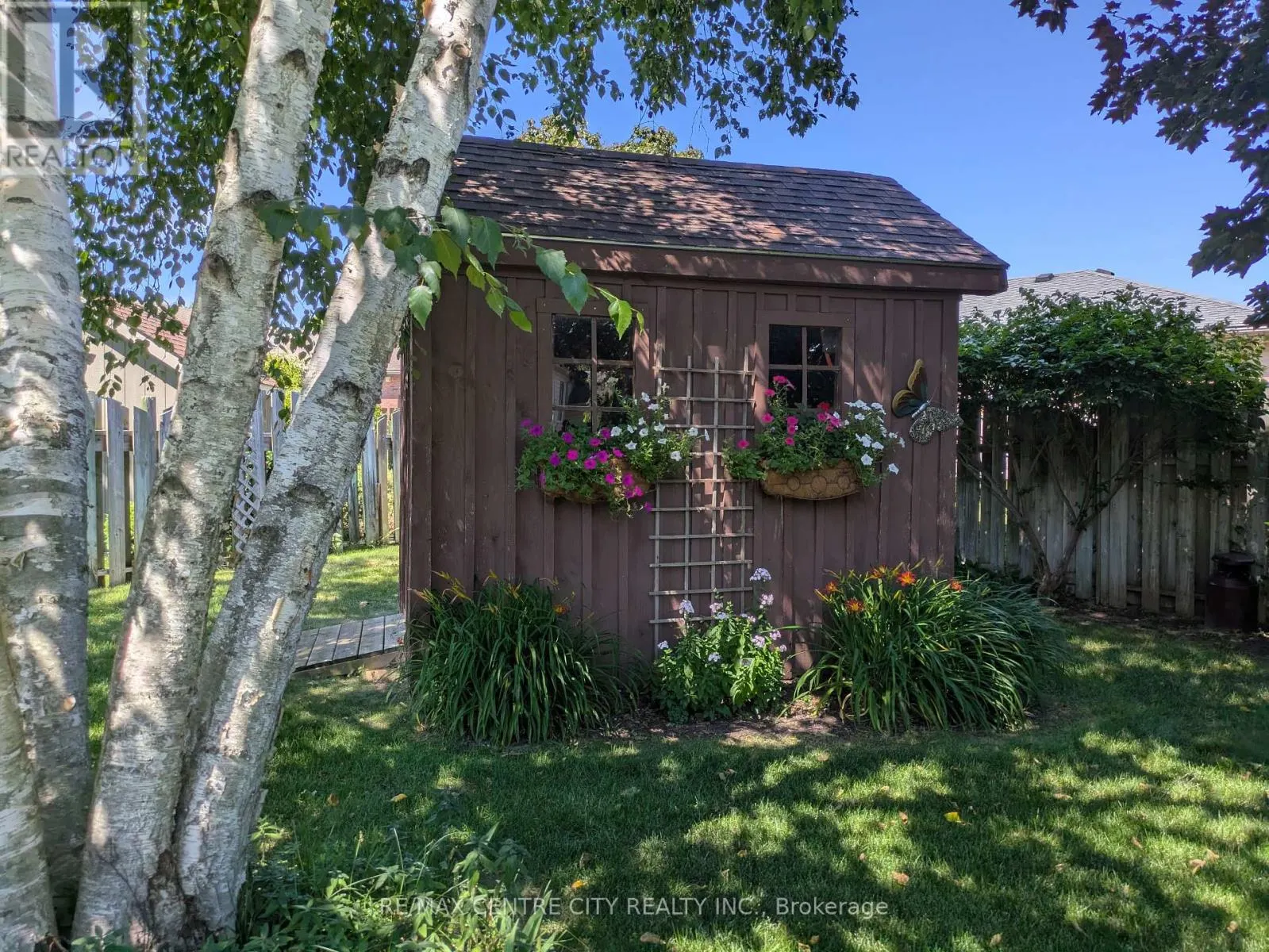 92 GLENDALE DRIVE