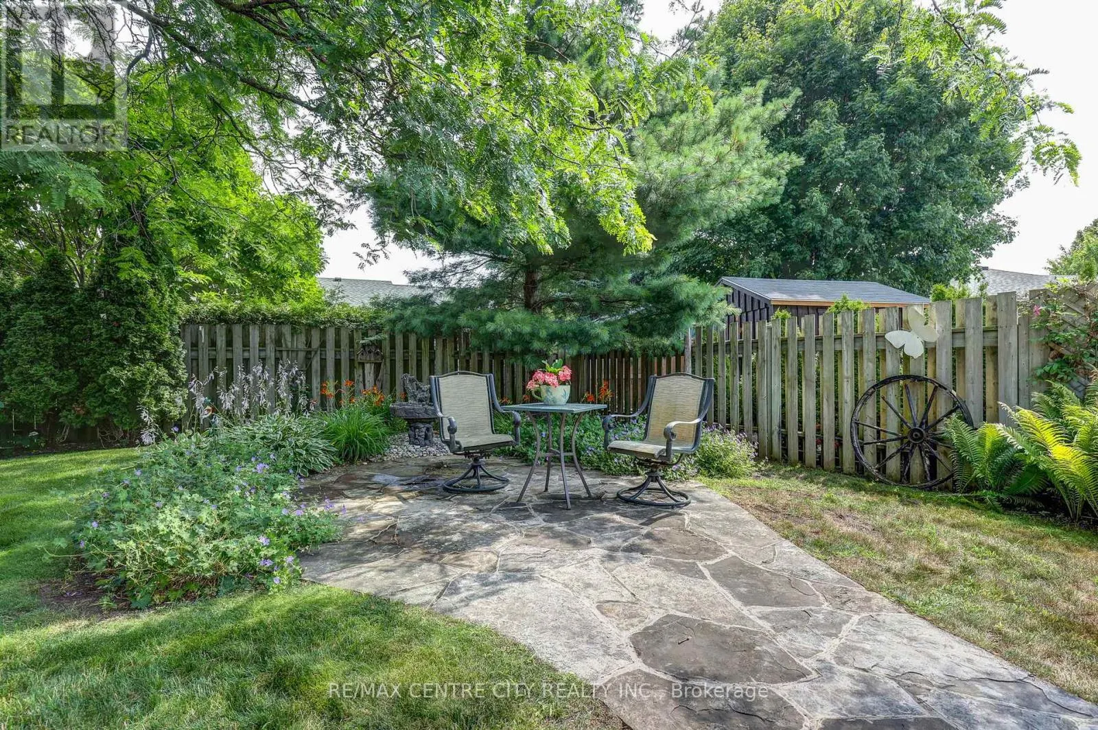 92 GLENDALE DRIVE