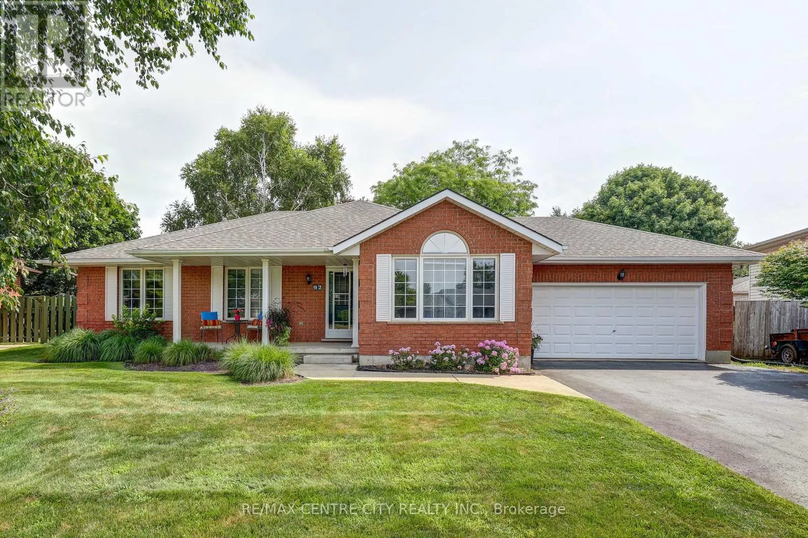92 GLENDALE DRIVE