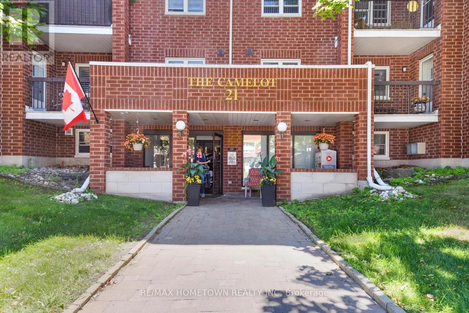 311 - 21 LISTON AVENUE