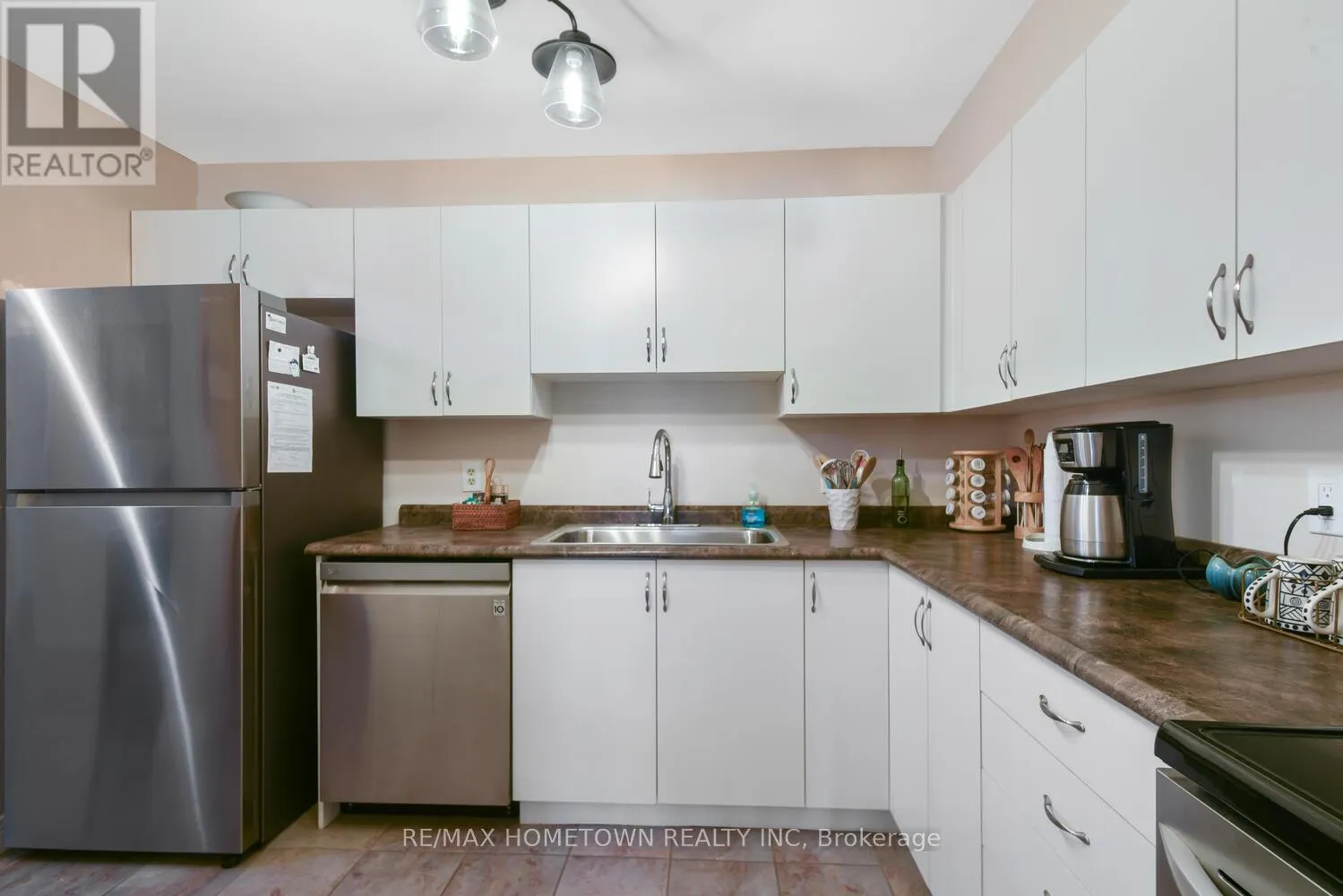 311 - 21 LISTON AVENUE