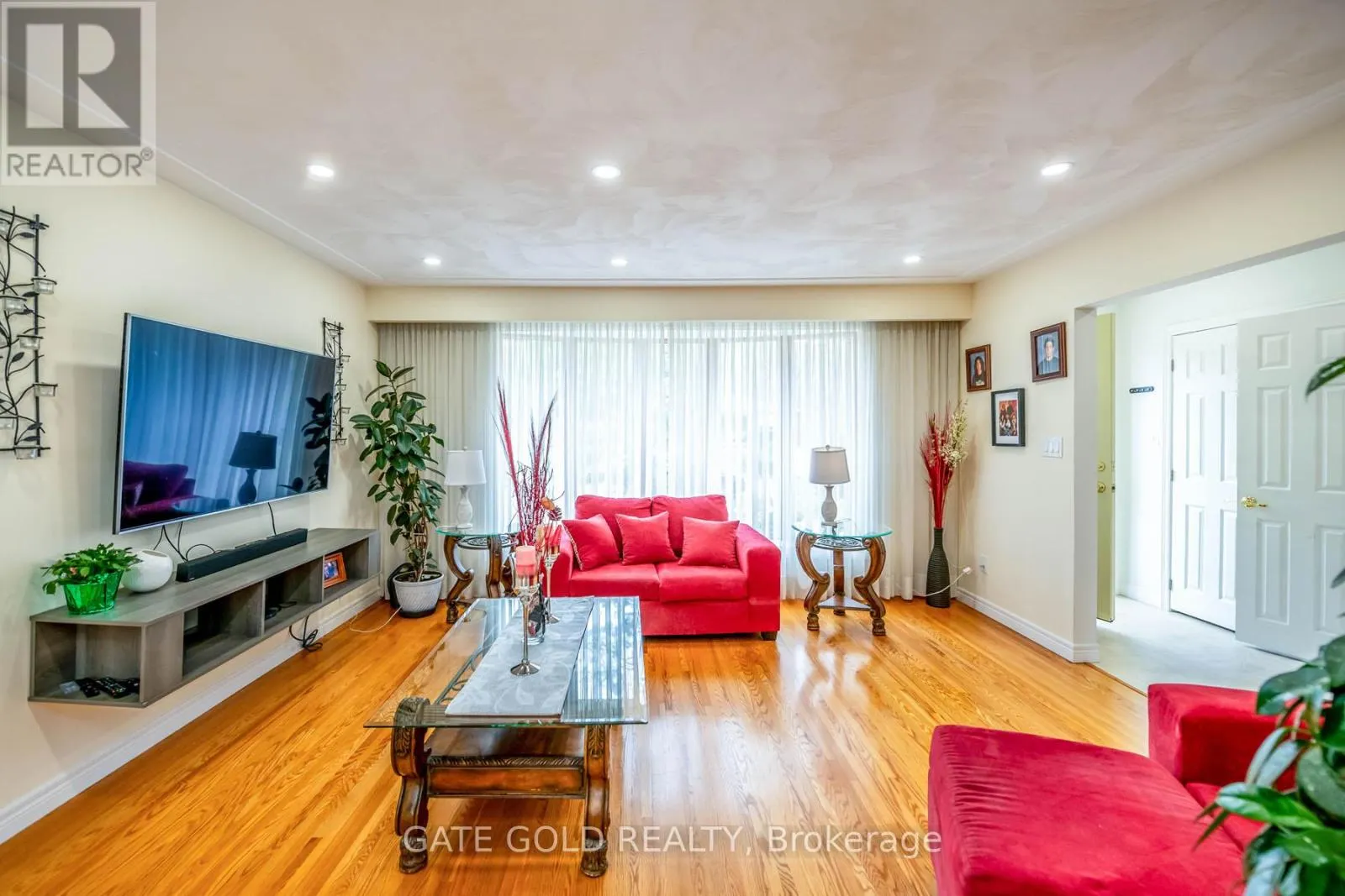 122 FOREST HILL ROAD