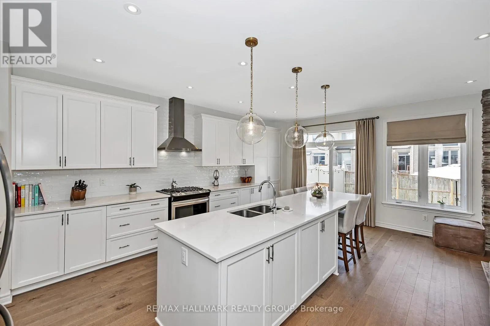 271 MOUNT NEBO WAY