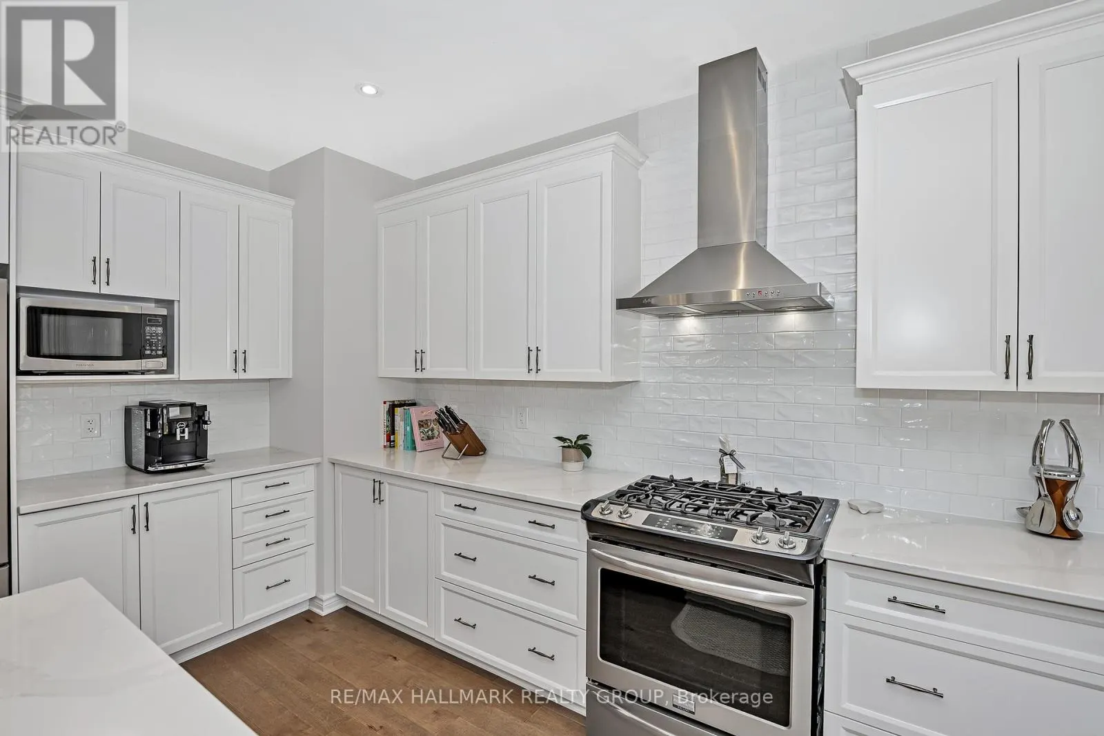 271 MOUNT NEBO WAY
