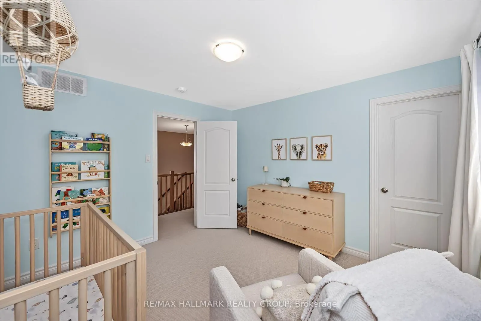 271 MOUNT NEBO WAY