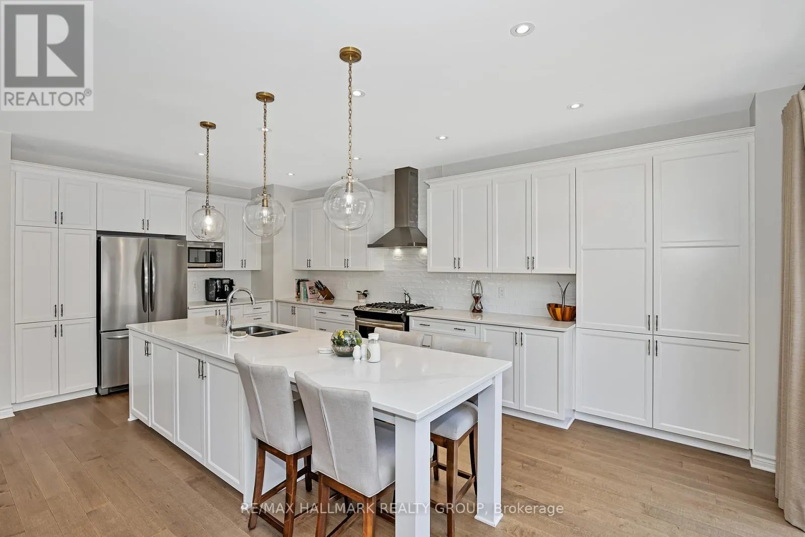 271 MOUNT NEBO WAY