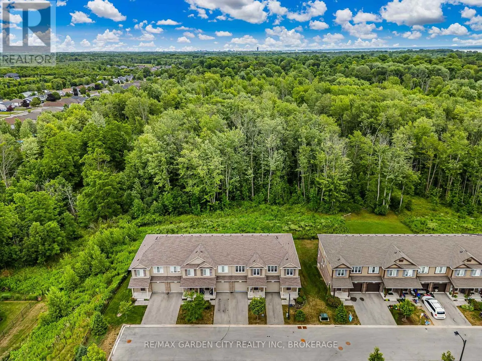 4 - 340 PROSPECT POINT ROAD N, #4