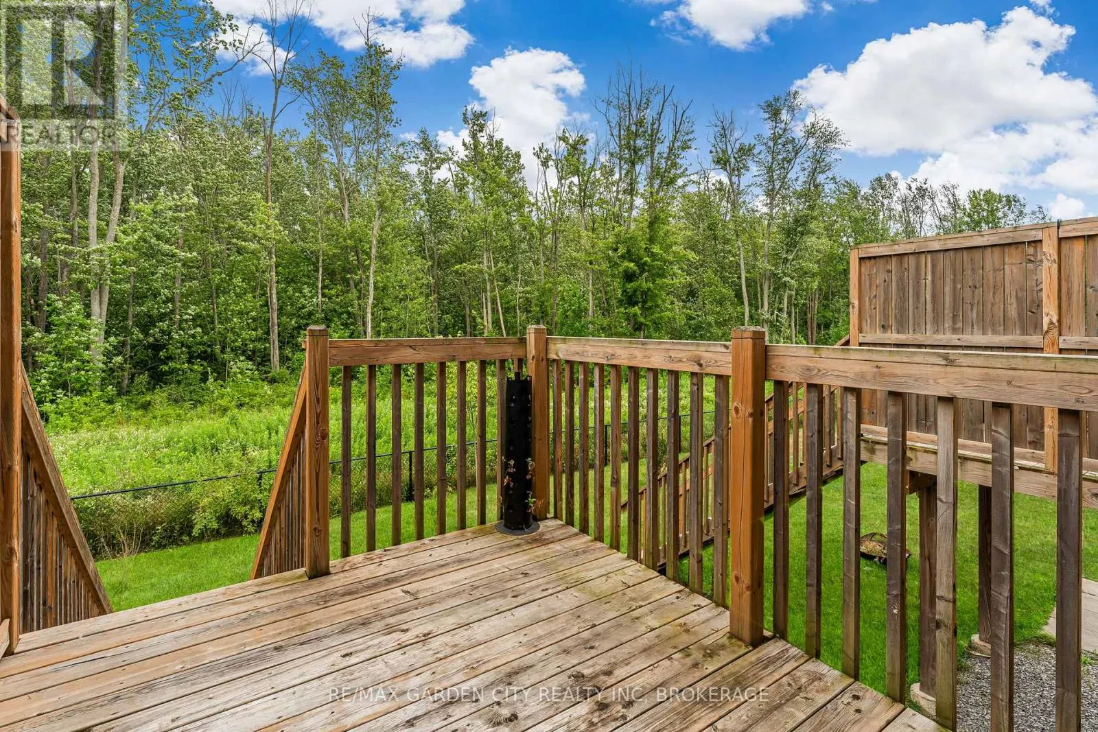 4 - 340 PROSPECT POINT ROAD N, #4