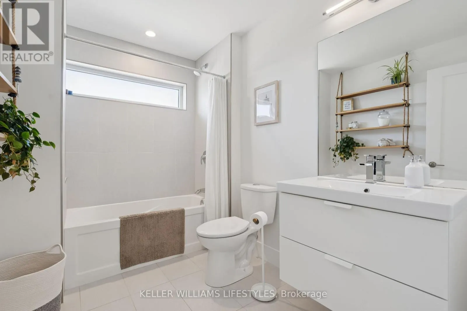 24 - 41 EARLSCOURT TERRACE, #24