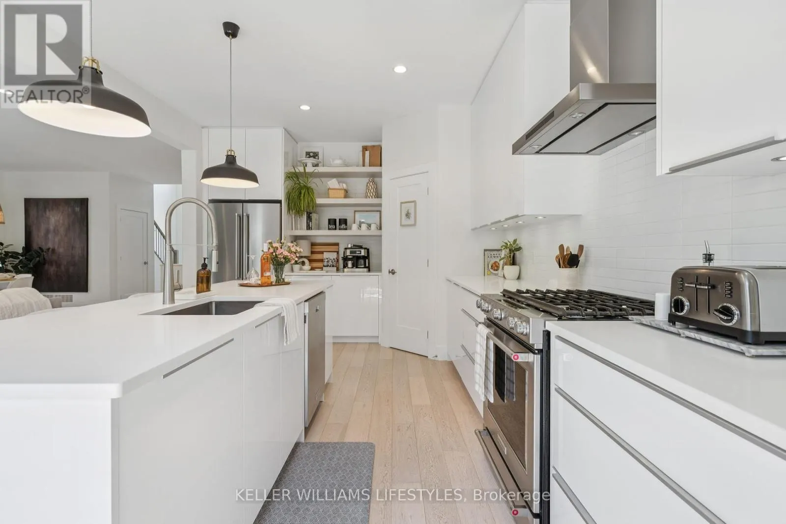 24 - 41 EARLSCOURT TERRACE, #24