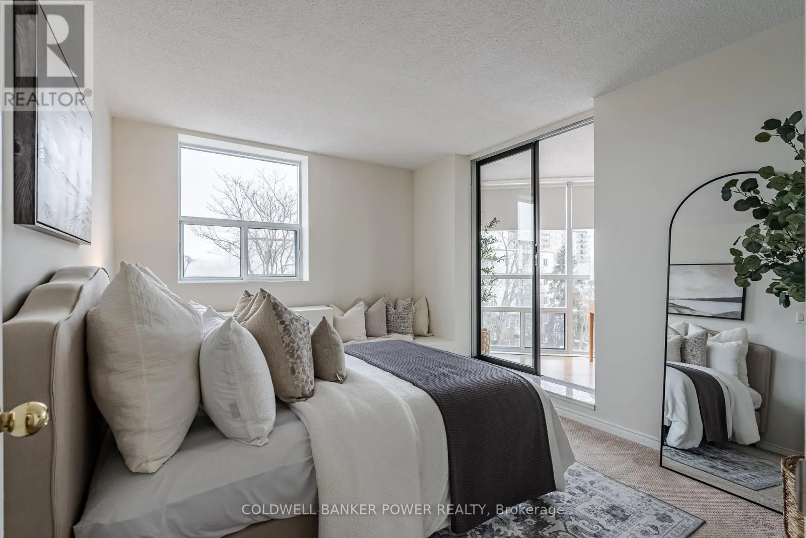607 - 600 TALBOT STREET, #607