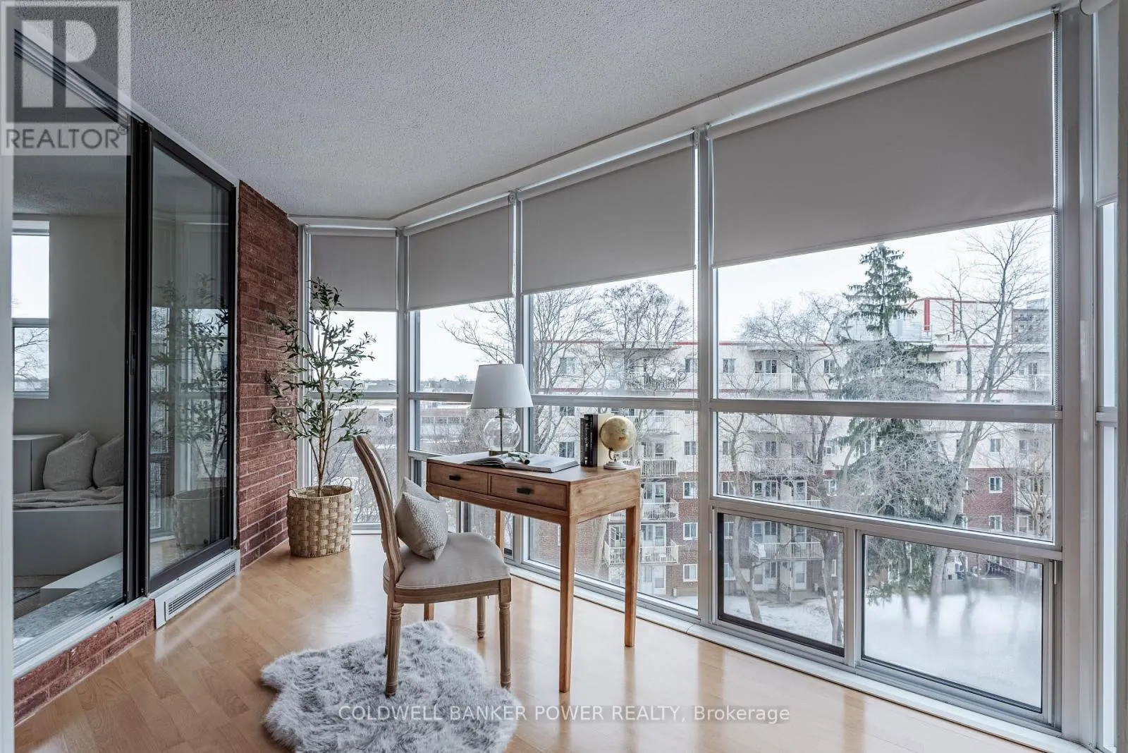607 - 600 TALBOT STREET, #607