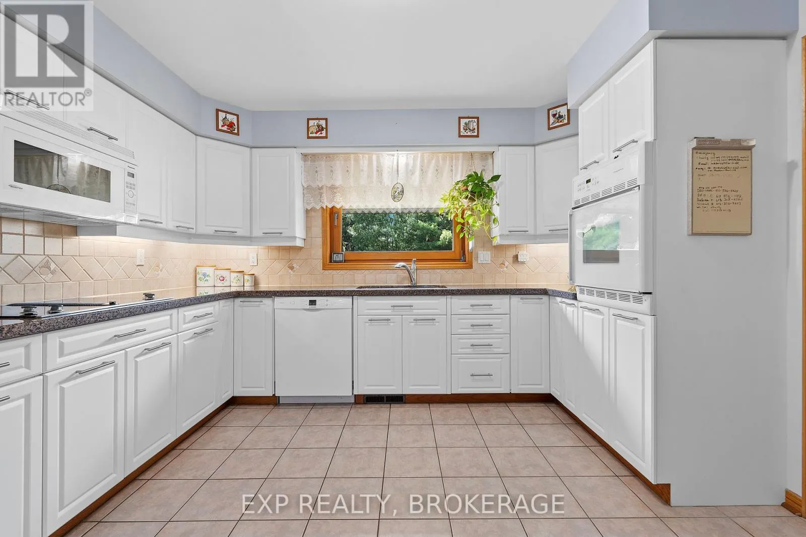 1424 COTTSMERE COURT