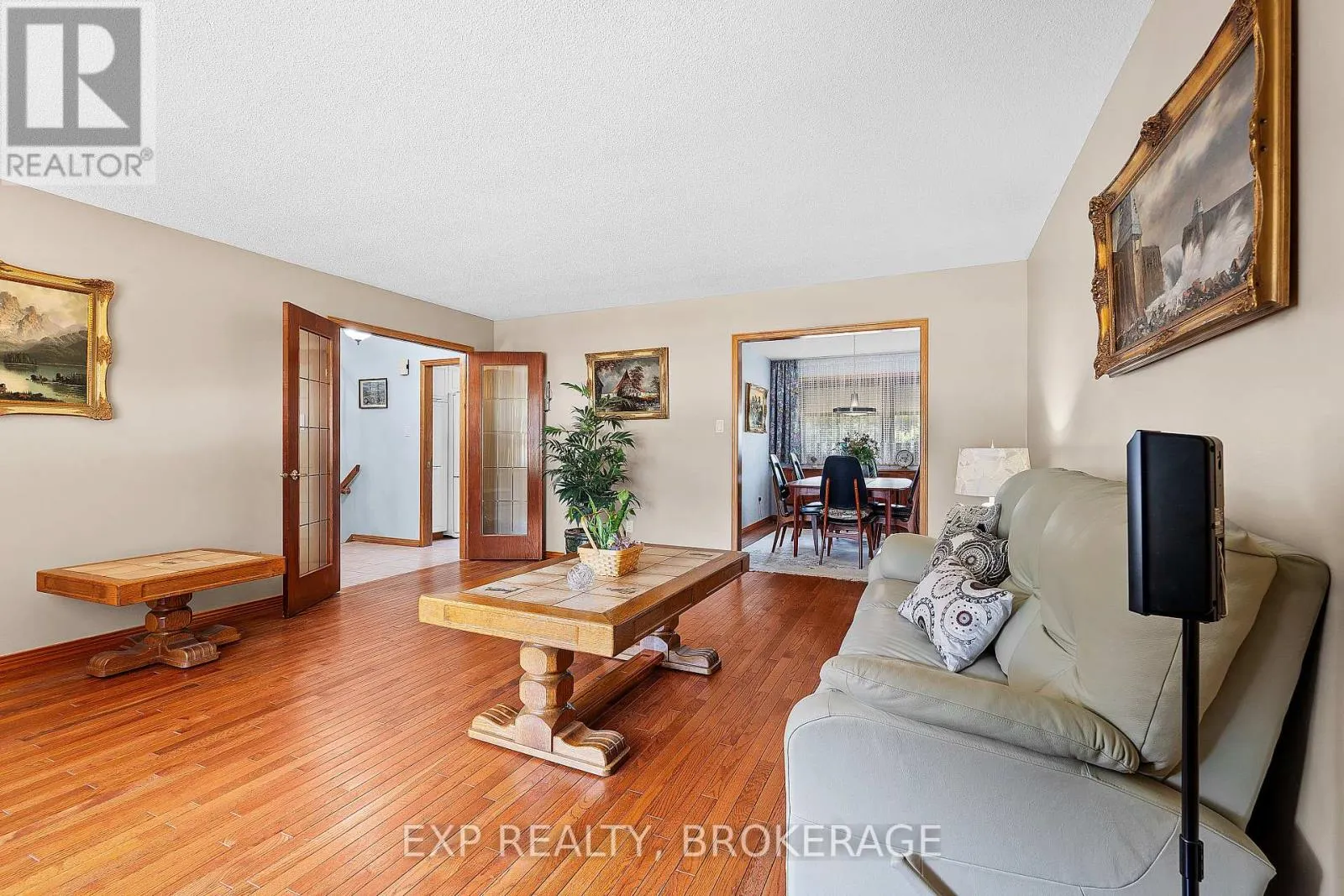 1424 COTTSMERE COURT