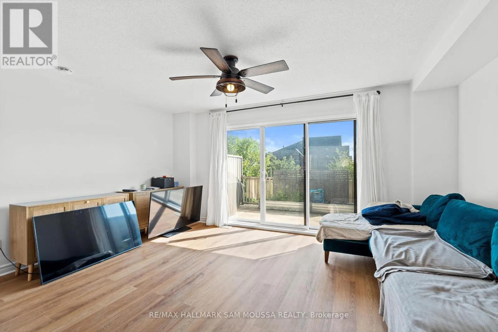 1222 LONGFIELDS DRIVE