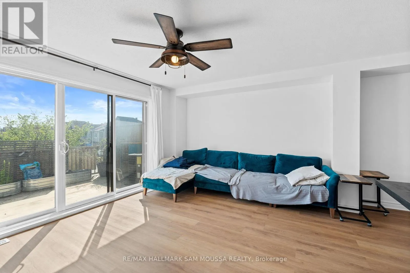 1222 LONGFIELDS DRIVE
