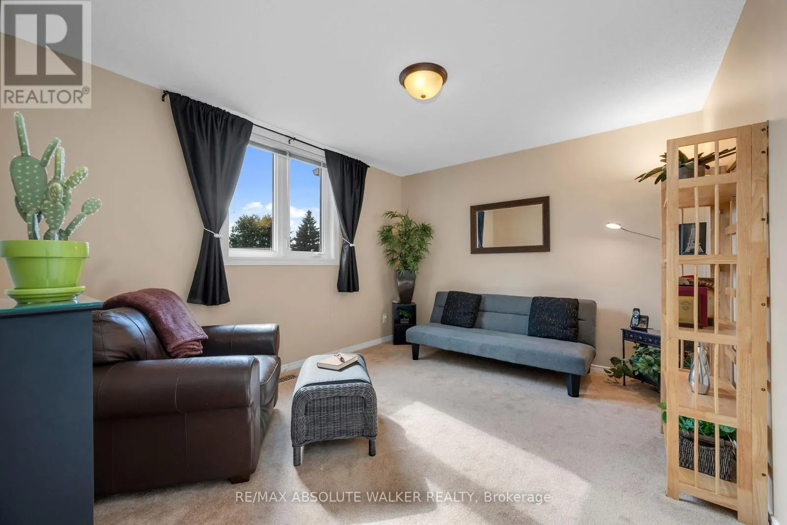 1866 ROBINWOOD PLACE