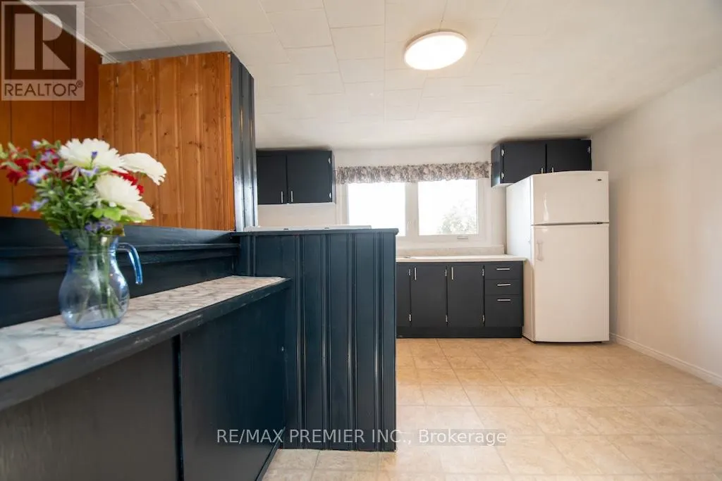 2704 TELEVISION ROAD