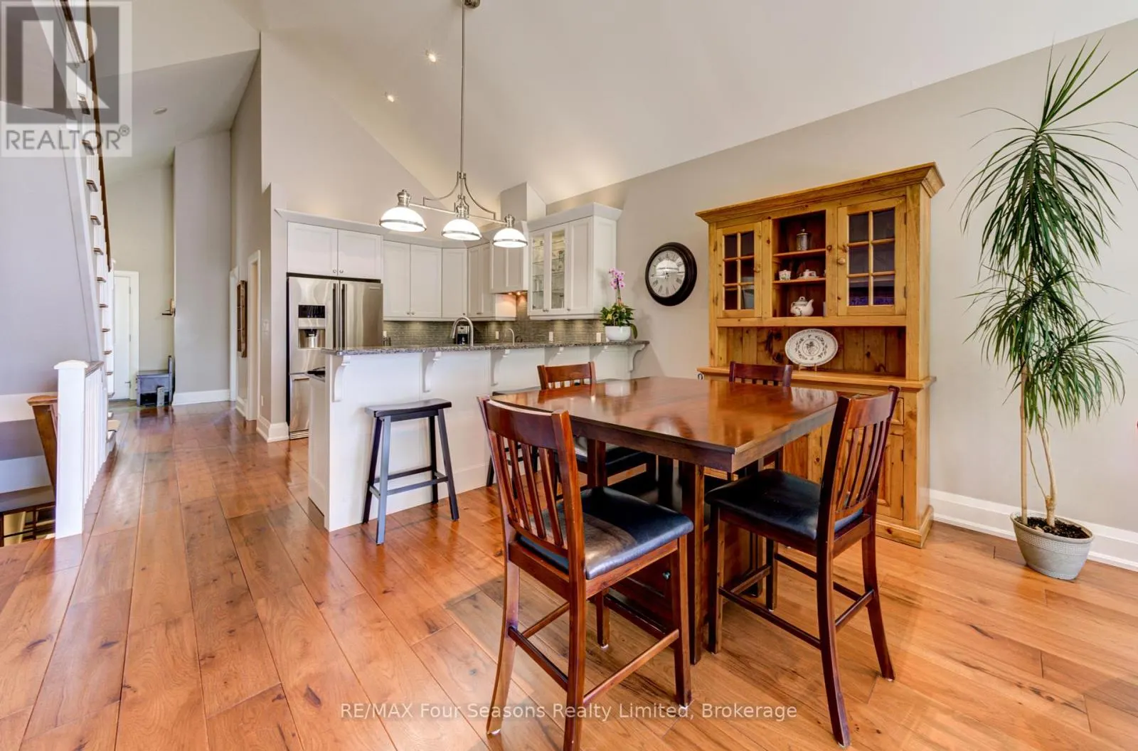 22 - 59 KING STREET E, #22