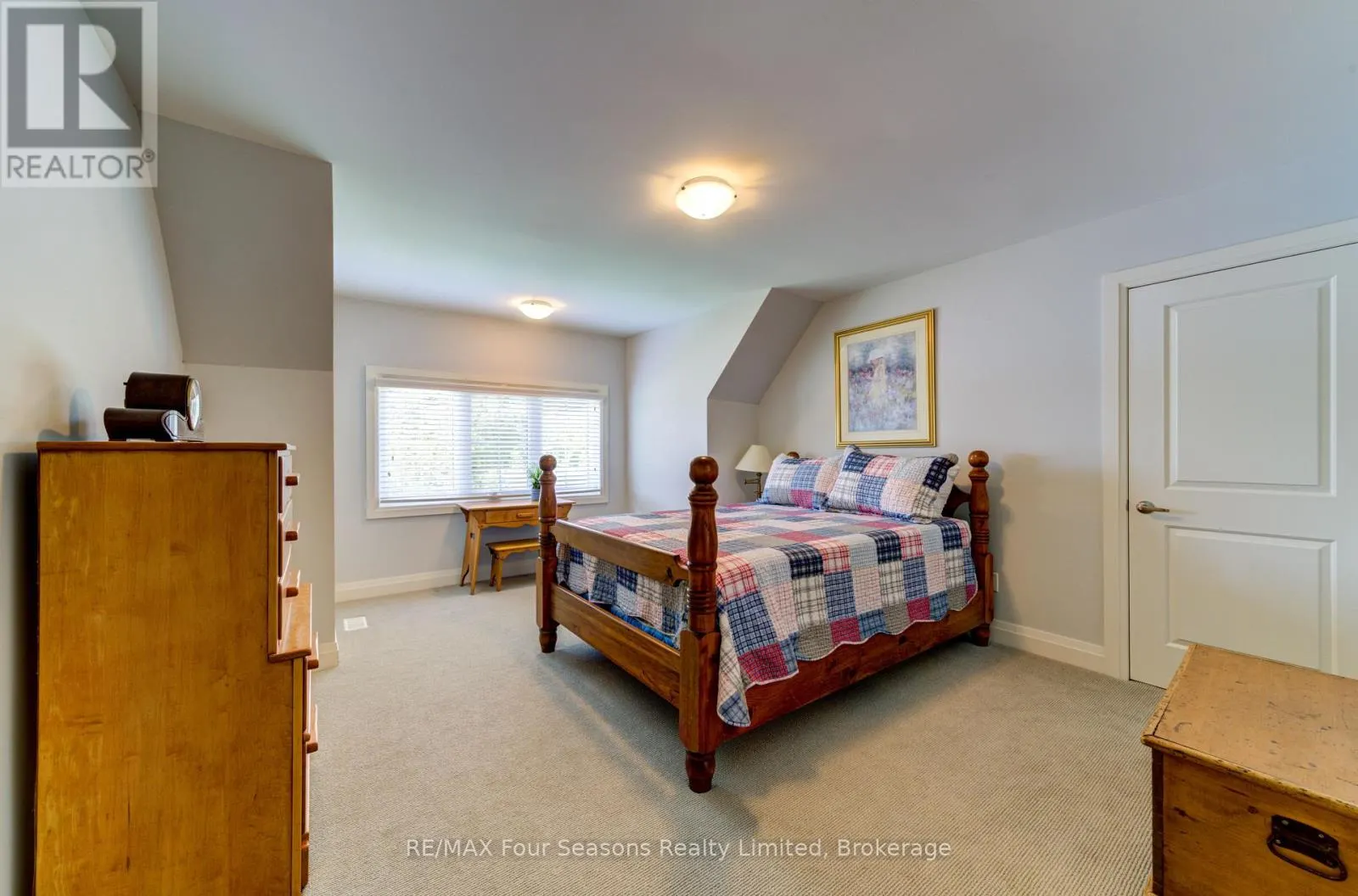 22 - 59 KING STREET E, #22