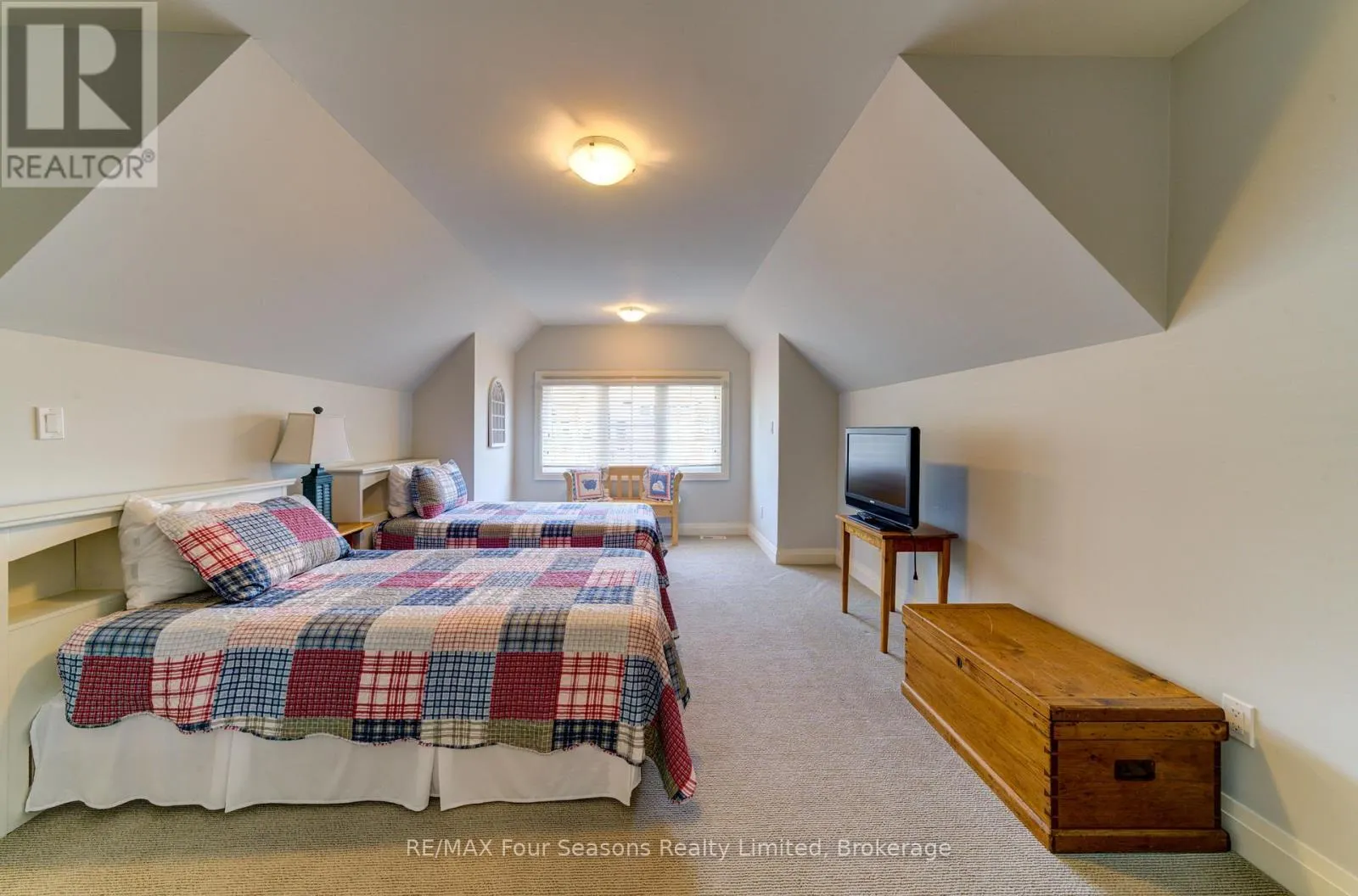 22 - 59 KING STREET E, #22