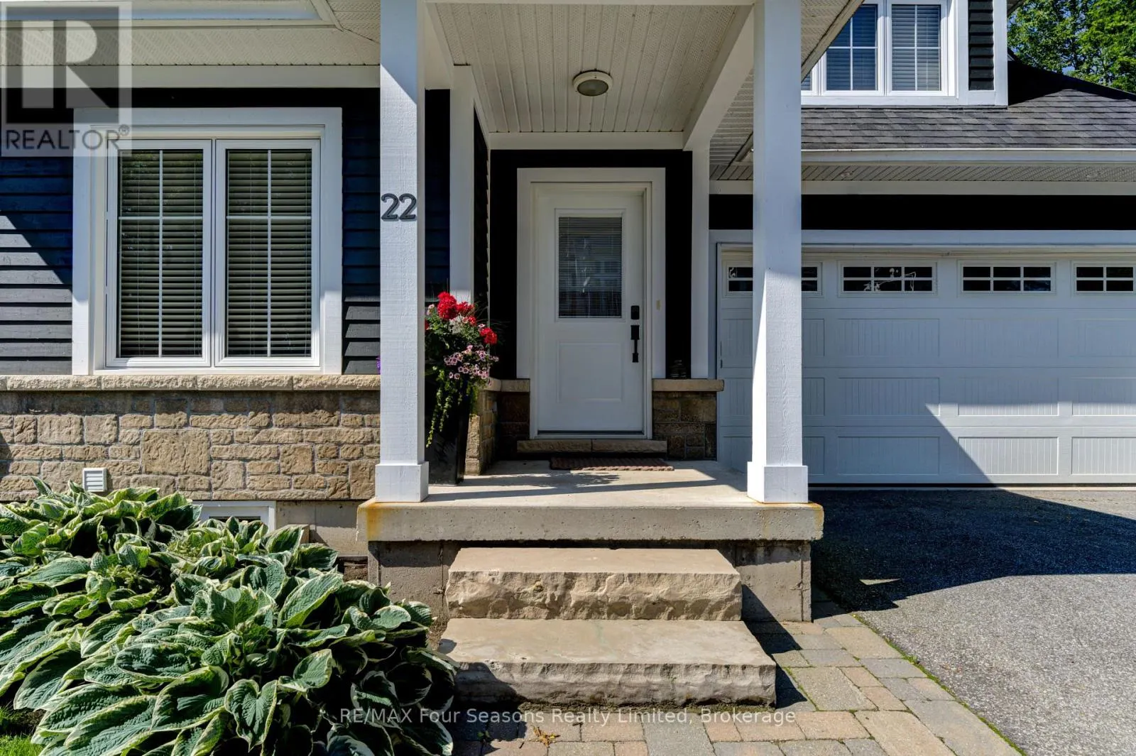 22 - 59 KING STREET E, #22
