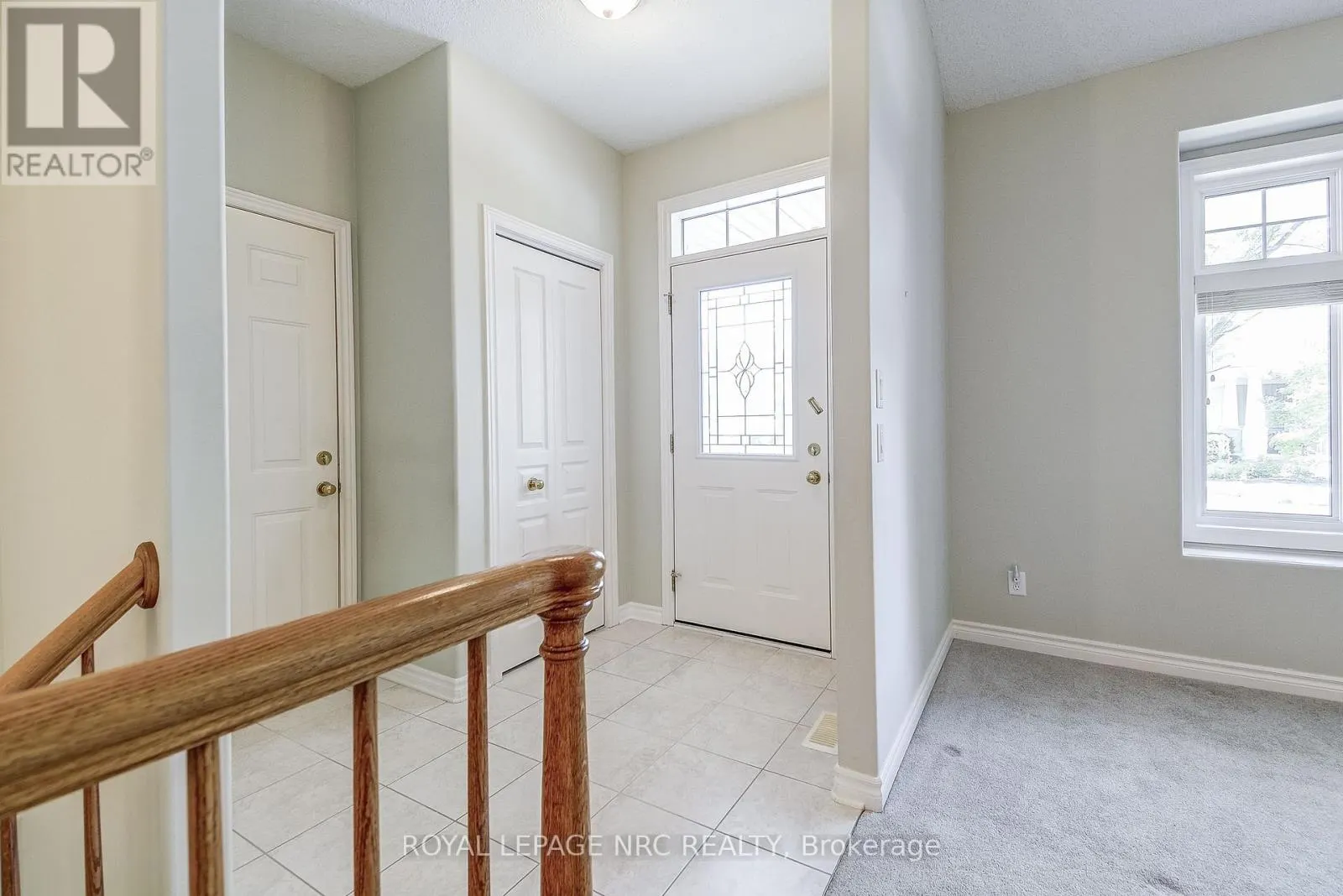 12 - 92 LORETTA DRIVE, #12