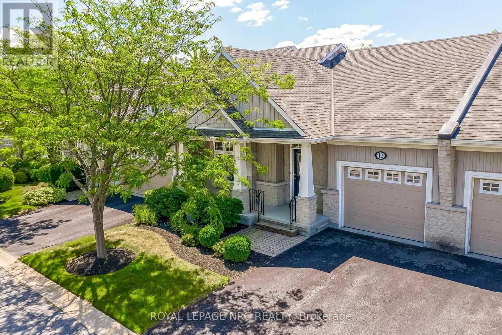 12 - 92 LORETTA DRIVE, #12