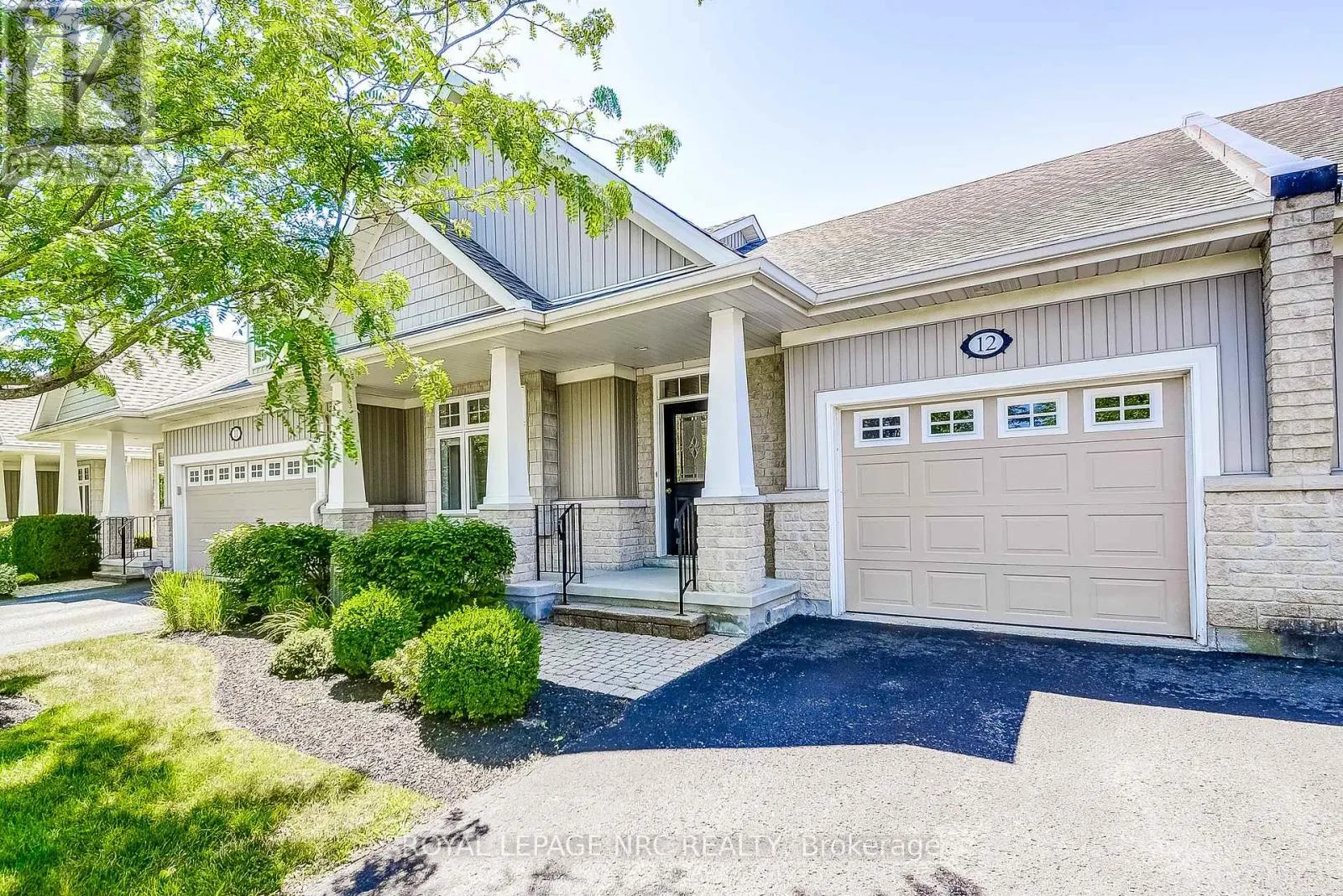 12 - 92 LORETTA DRIVE, #12