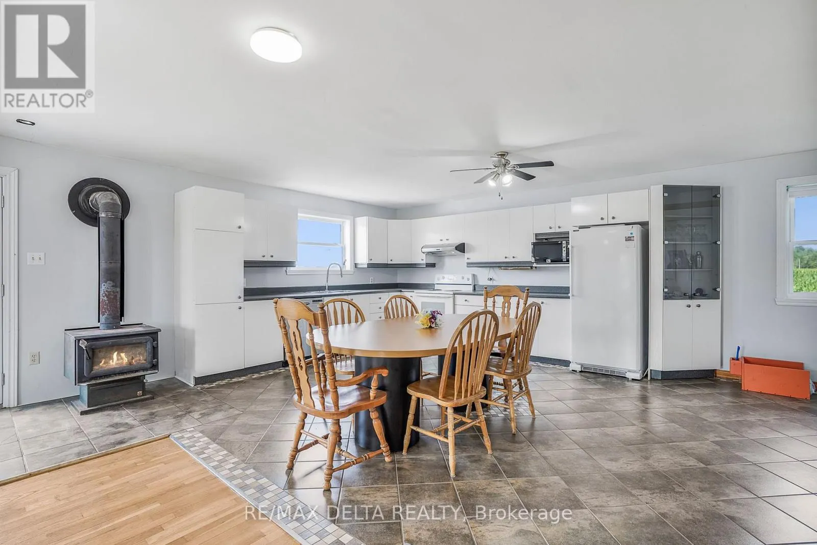 1554 NIXON ROAD