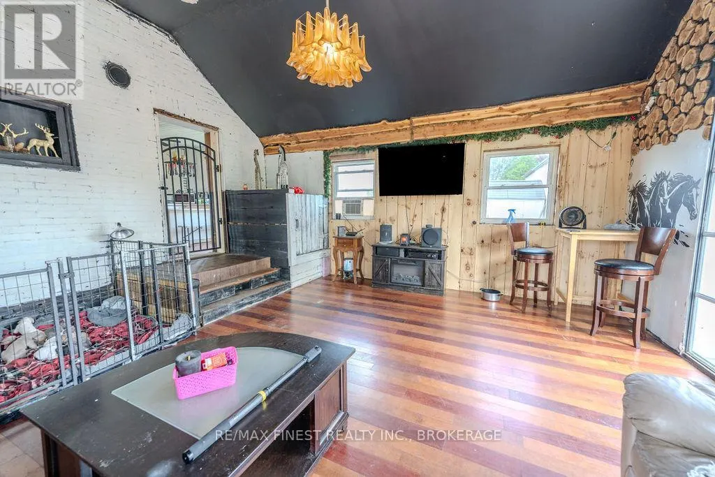 142 COOKS ROAD