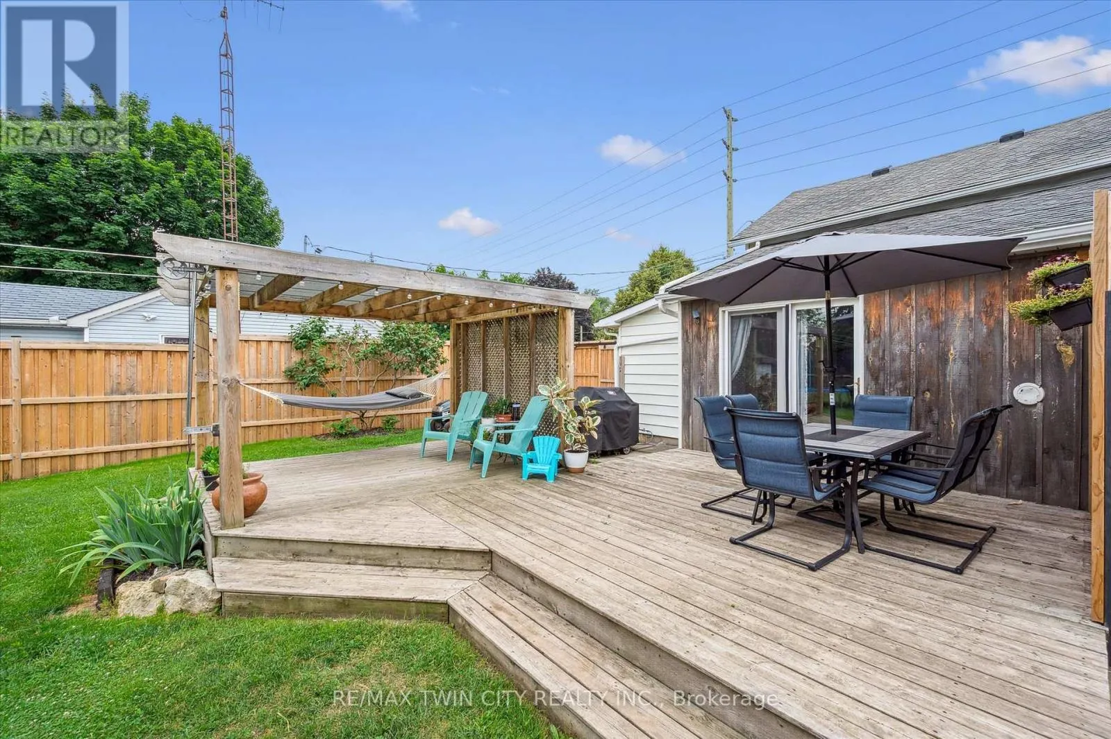 999 NORTHFIELD DRIVE E