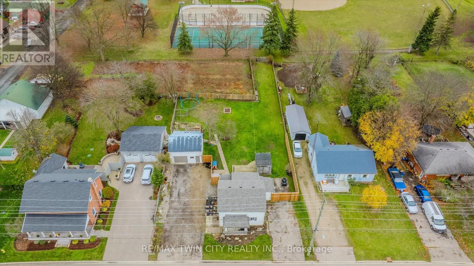 999 NORTHFIELD DRIVE E